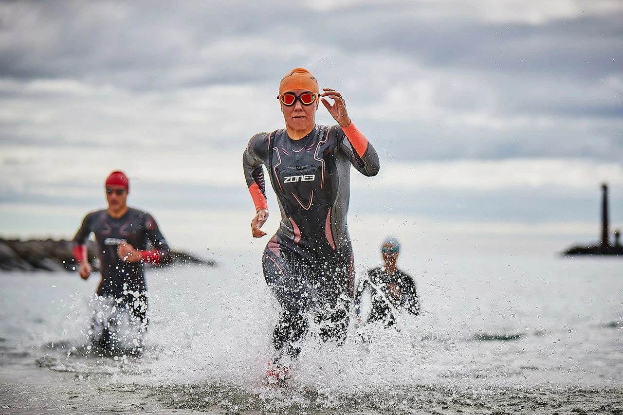 Zone 3 Zone3 - Vanquish Wetsuit - Women's 4 Zone 3 Zone3 - Vanquish Wetsuit - Women's - Image 4