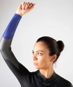 Zone 3 Zone3 - Aspire Wetsuit - Women's - Ex-Rental CAT 1 -Zoot shop Zone3 Wetsuits Aspire Womens Close Up 11 48125.1663939343